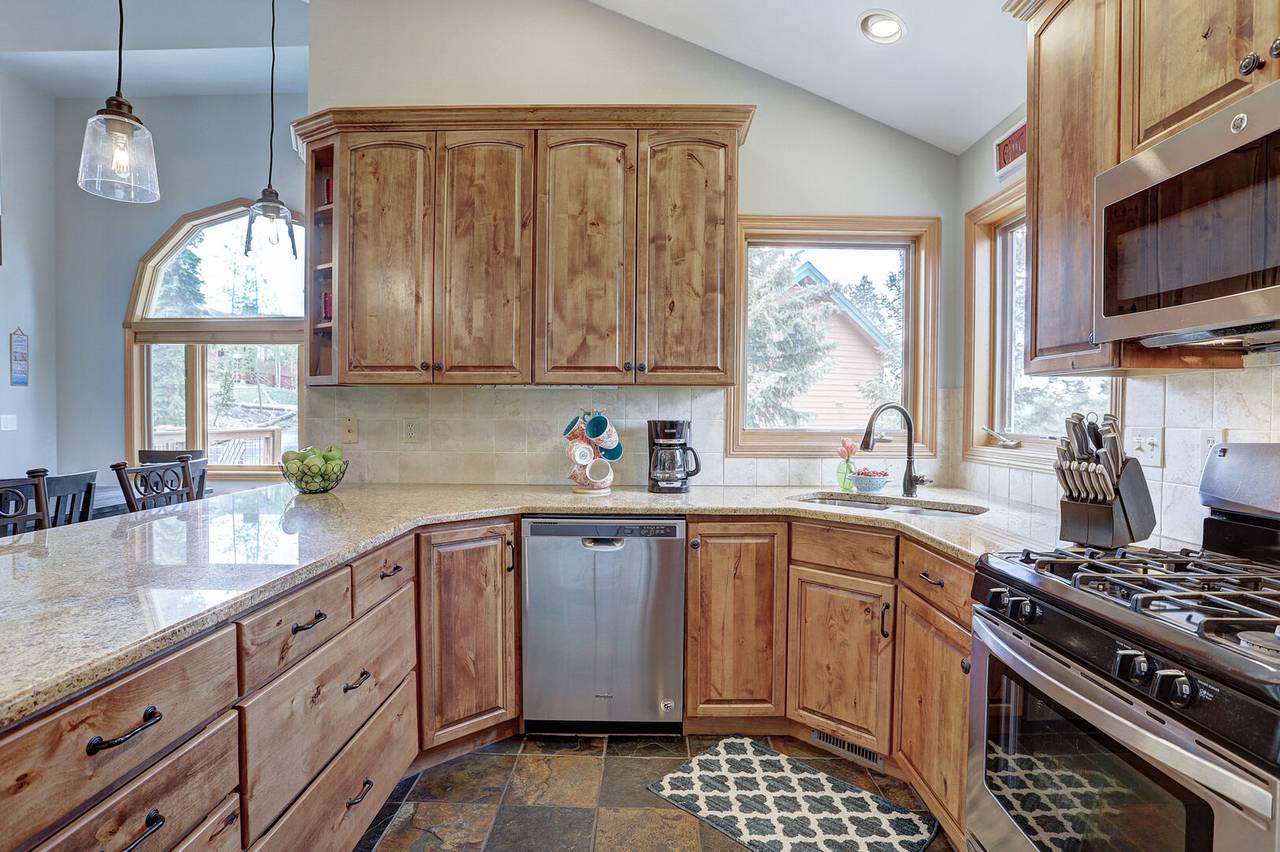 Kitchen - Marble Mountain Retreat - Breckenridge Vacation Rental Kitchen - Marble Mountain Retreat - Breckenridge Vacation Rental