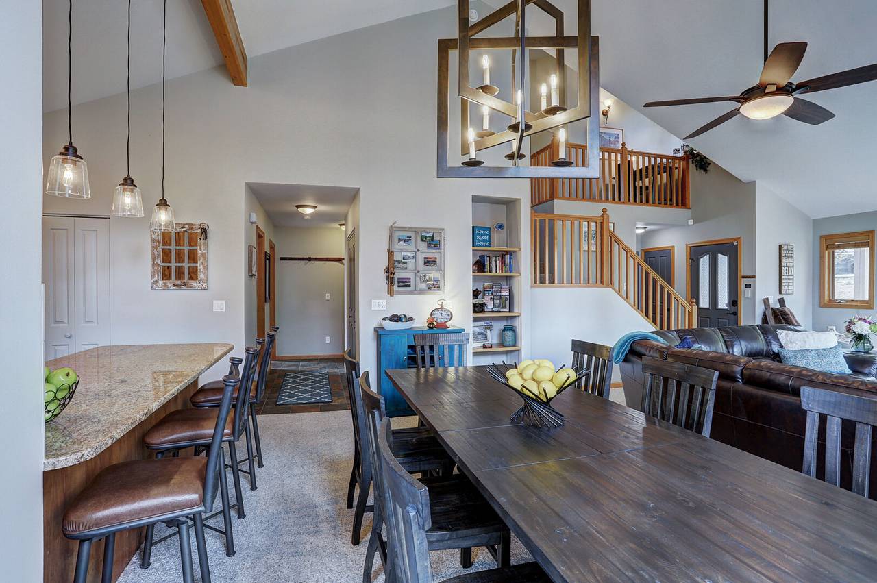 Dining Area - Marble Mountain Retreat - Breckenridge Vacation Rental Dining Area - Marble Mountain Retreat - Breckenridge Vacation Rental