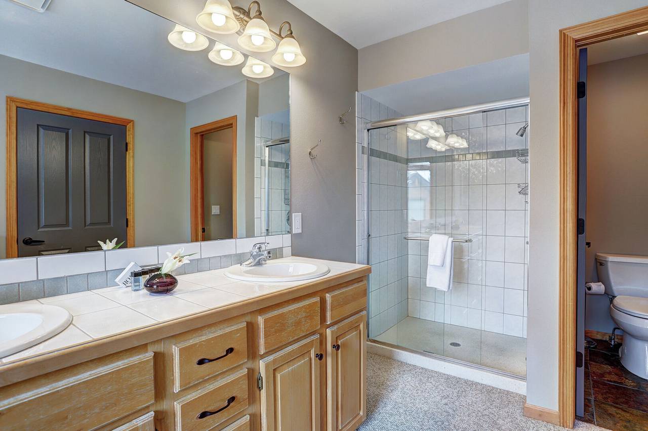 Bathroom - Marble Mountain Retreat - Breckenridge Vacation Rental Bathroom - Marble Mountain Retreat - Breckenridge Vacation Rental