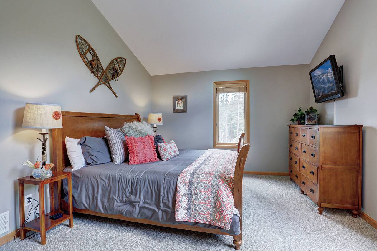 Bedroom - Marble Mountain Retreat - Breckenridge Vacation Rental Bedroom - Marble Mountain Retreat - Breckenridge Vacation Rental