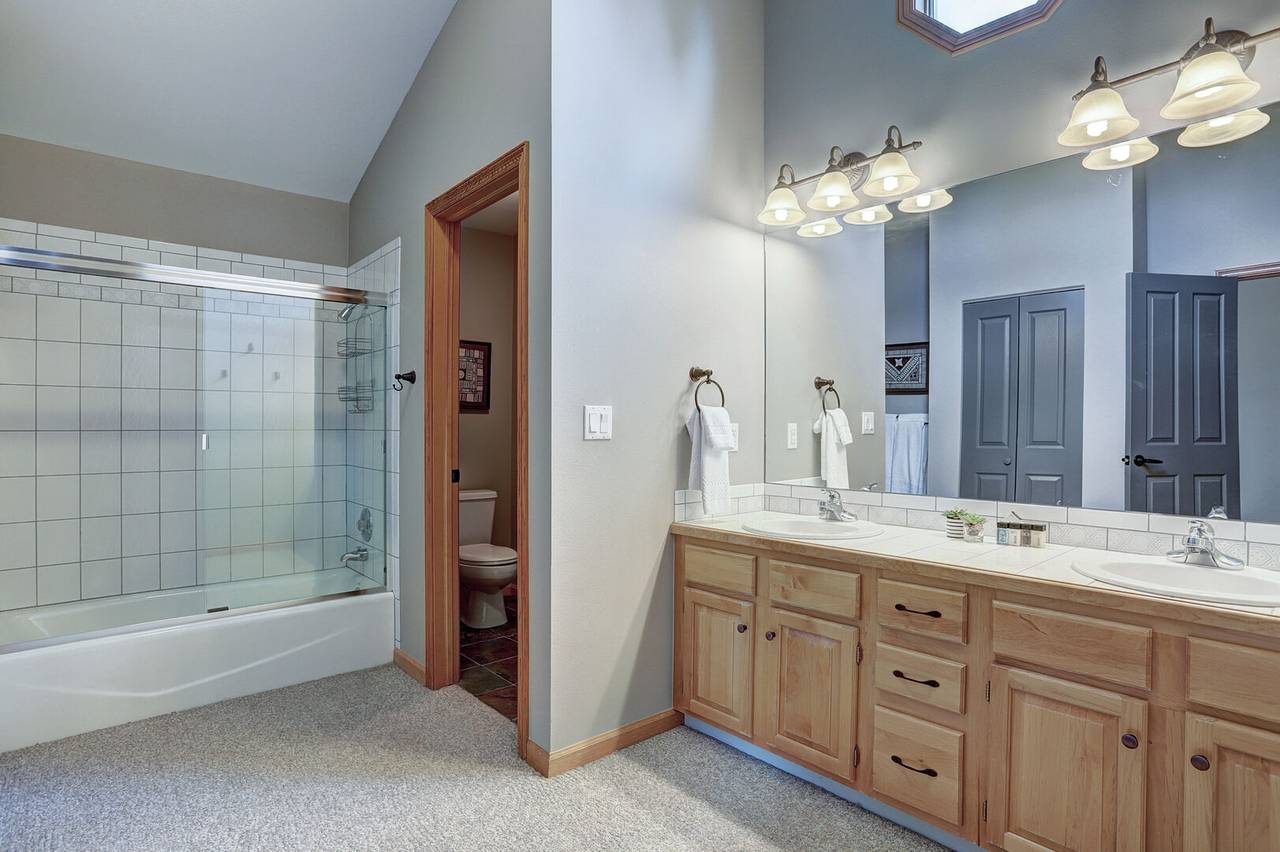 Bathroom - Marble Mountain Retreat - Breckenridge Vacation Rental Bathroom - Marble Mountain Retreat - Breckenridge Vacation Rental