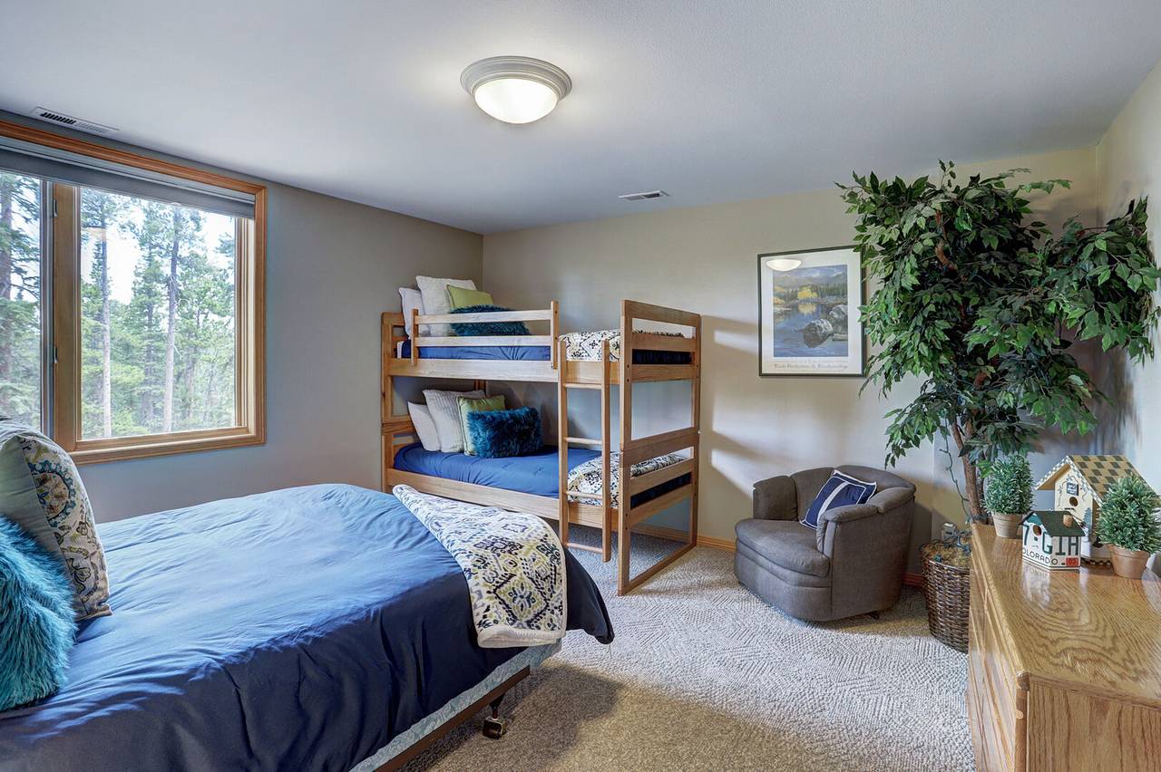 Bedroom - Marble Mountain Retreat - Breckenridge Vacation Rental Bedroom - Marble Mountain Retreat - Breckenridge Vacation Rental