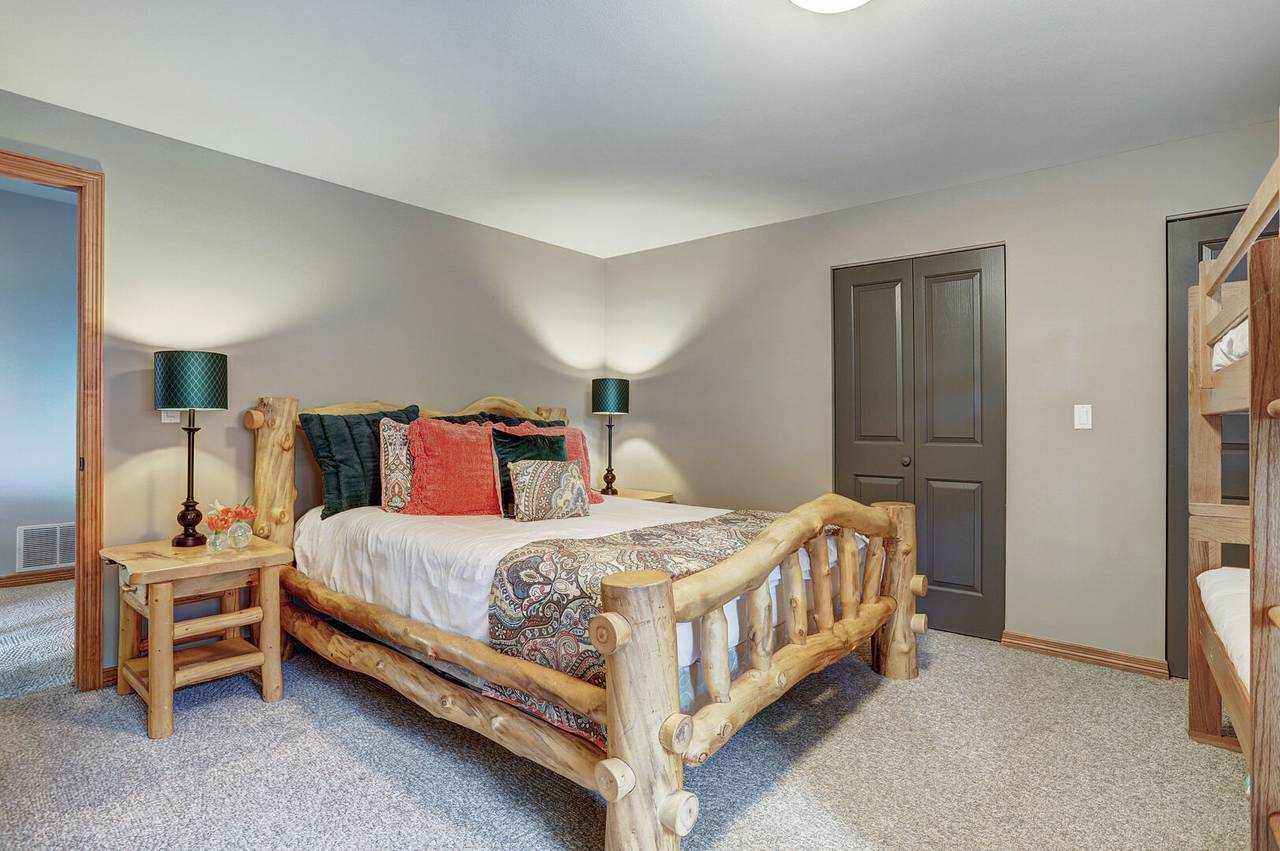 Bedroom - Marble Mountain Retreat - Breckenridge Vacation Rental Bedroom - Marble Mountain Retreat - Breckenridge Vacation Rental