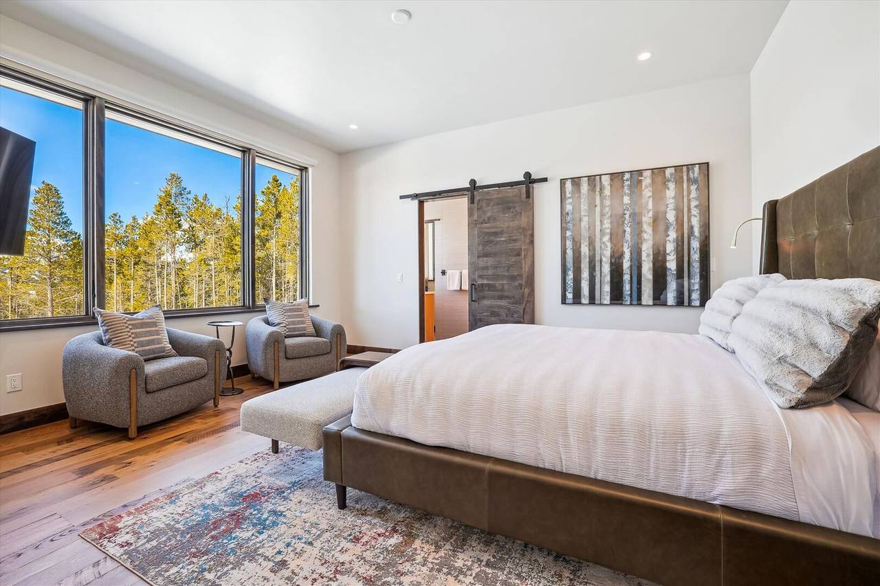 Bedroom - Modern View Manor - Breckenridge Vacation Rental Bedroom - Modern View Manor - Breckenridge Vacation Rental