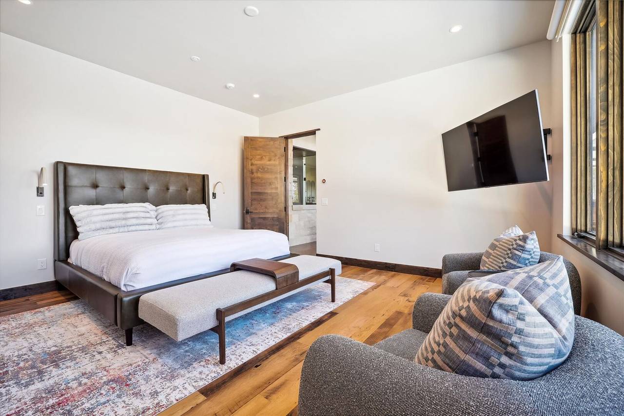 Bedroom - Modern View Manor - Breckenridge Vacation Rental Bedroom - Modern View Manor - Breckenridge Vacation Rental