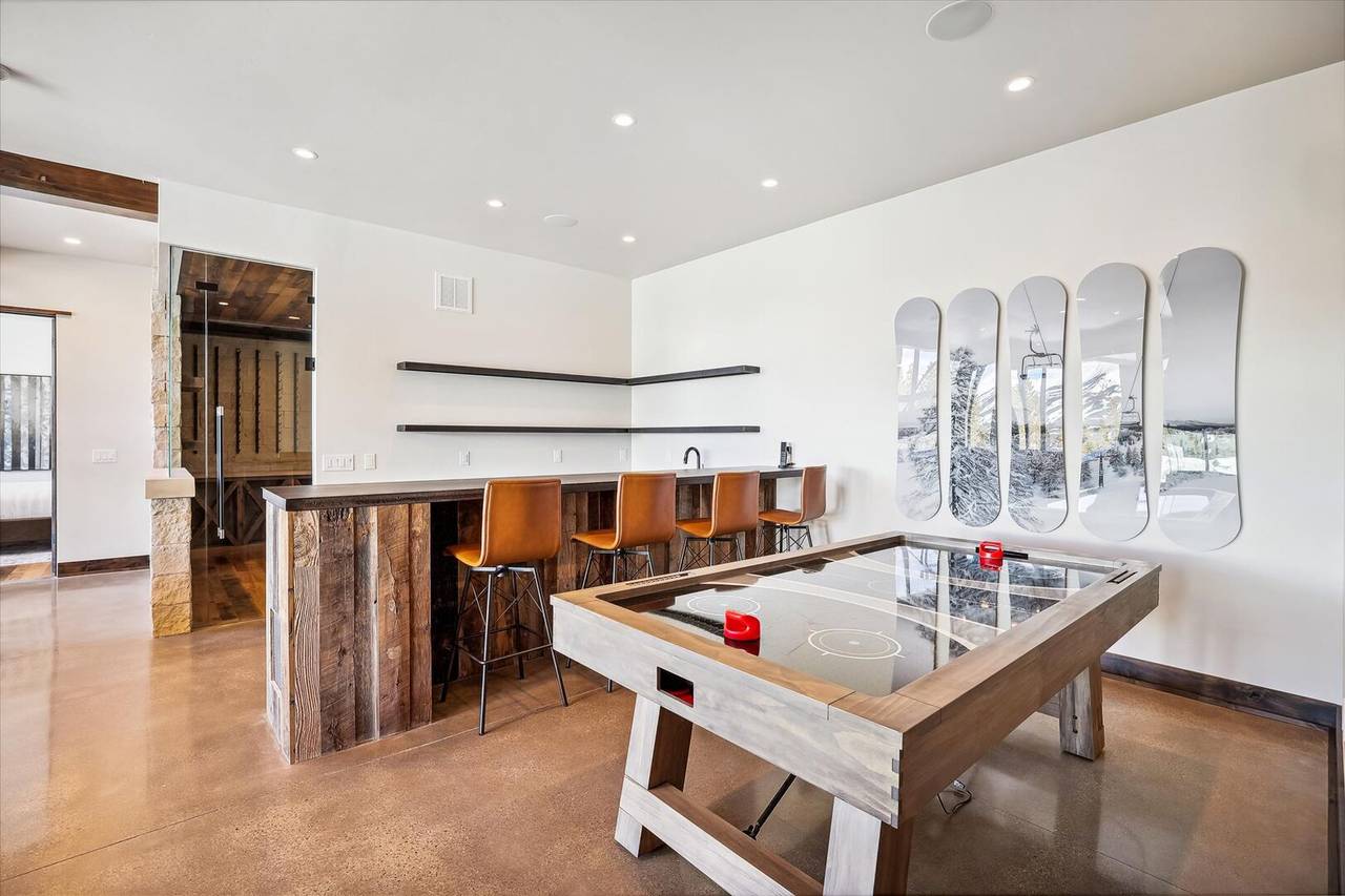 Living Area - Modern View Manor - Breckenridge Vacation Rental Living Area - Modern View Manor - Breckenridge Vacation Rental