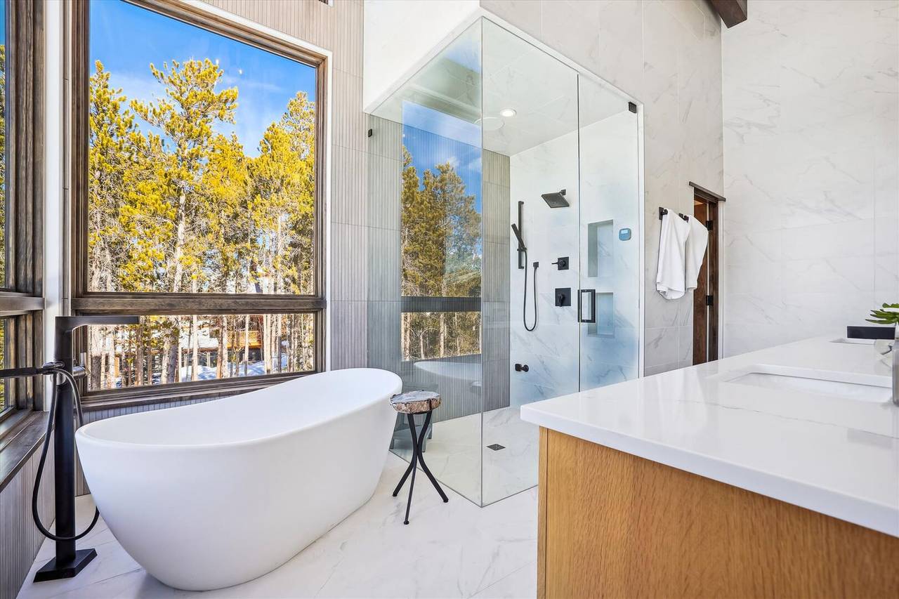 Bathroom - Modern View Manor - Breckenridge Vacation Rental Bathroom - Modern View Manor - Breckenridge Vacation Rental