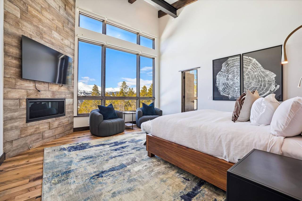 Bedroom - Modern View Manor - Breckenridge Vacation Rental Bedroom - Modern View Manor - Breckenridge Vacation Rental