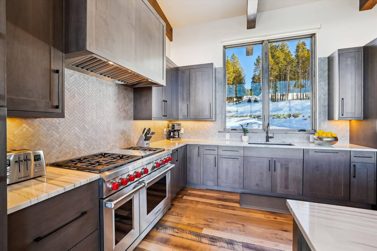 Kitchen - Modern View Manor - Breckenridge Vacation Rental Kitchen - Modern View Manor - Breckenridge Vacation Rental