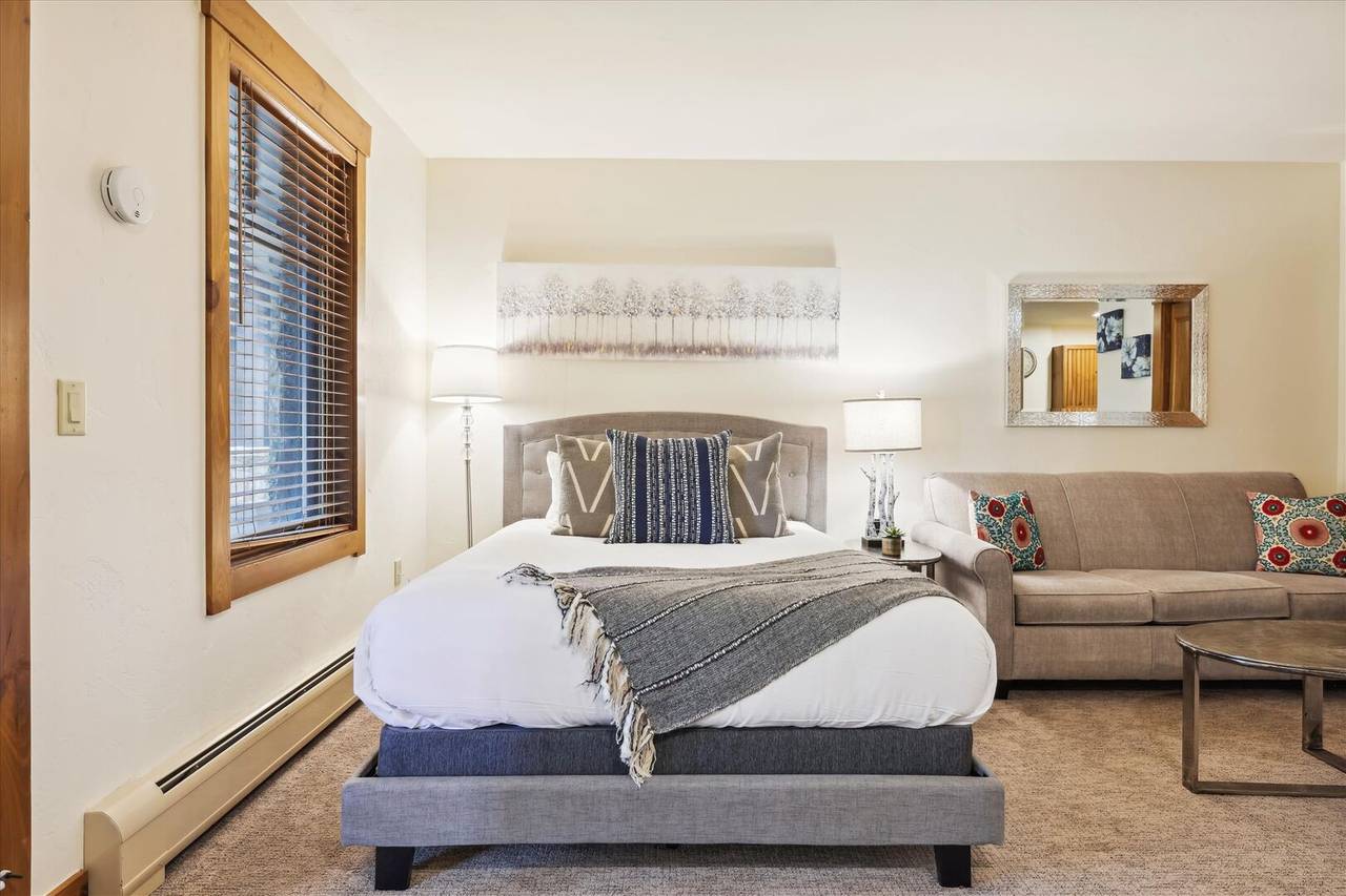 Bed - Mountain Thunder Lodge 5104 - Breckenridge Vacation Rental Bed - Mountain Thunder Lodge 5104 - Breckenridge Vacation Rental