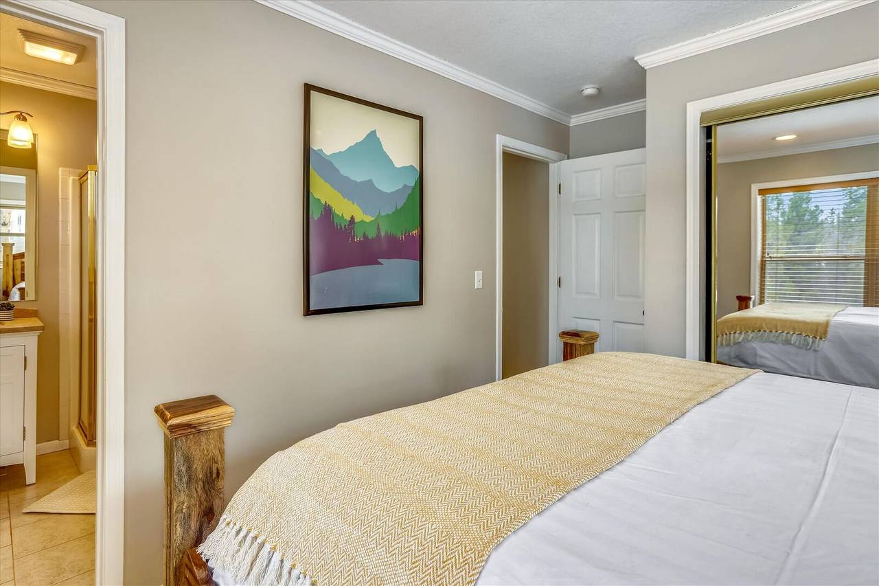Bedroom - On The Rocks - Breckenridge Vacation Rental Bedroom - On The Rocks - Breckenridge Vacation Rental