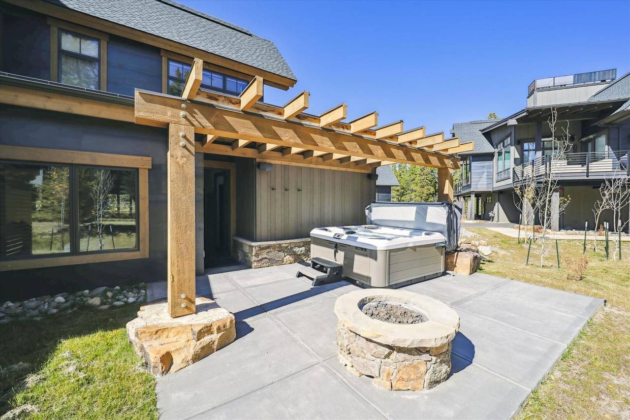 Patio - Outside The Bubble - Breckenridge Vacation Rental Patio - Outside The Bubble - Breckenridge Vacation Rental