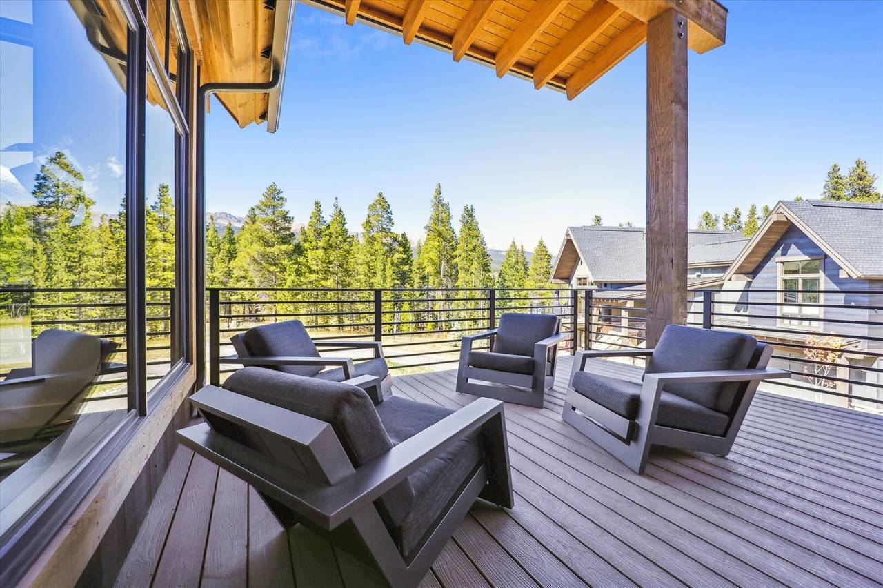 Deck - Outside The Bubble - Breckenridge Vacation Rental Deck - Outside The Bubble - Breckenridge Vacation Rental