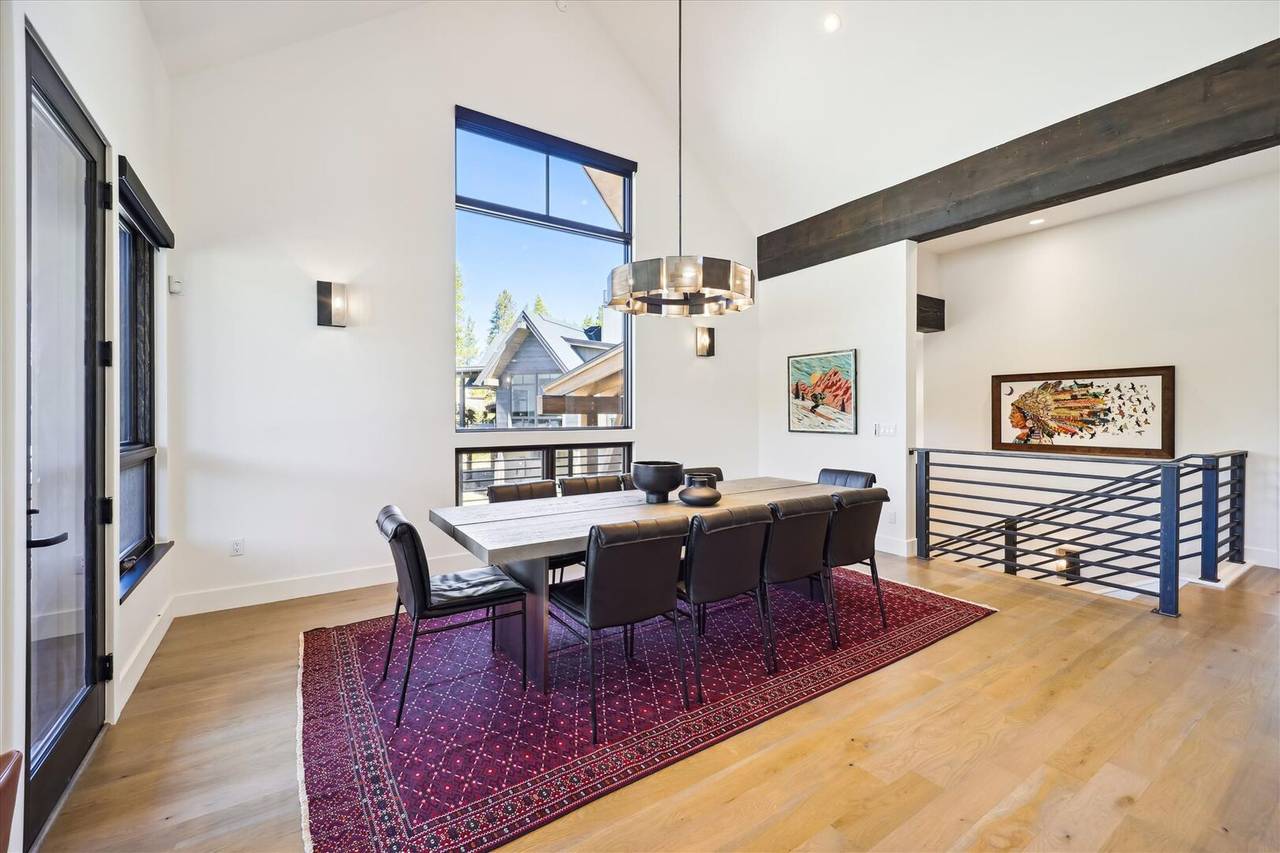 Dining Area - Outside The Bubble - Breckenridge Vacation Rental Dining Area - Outside The Bubble - Breckenridge Vacation Rental