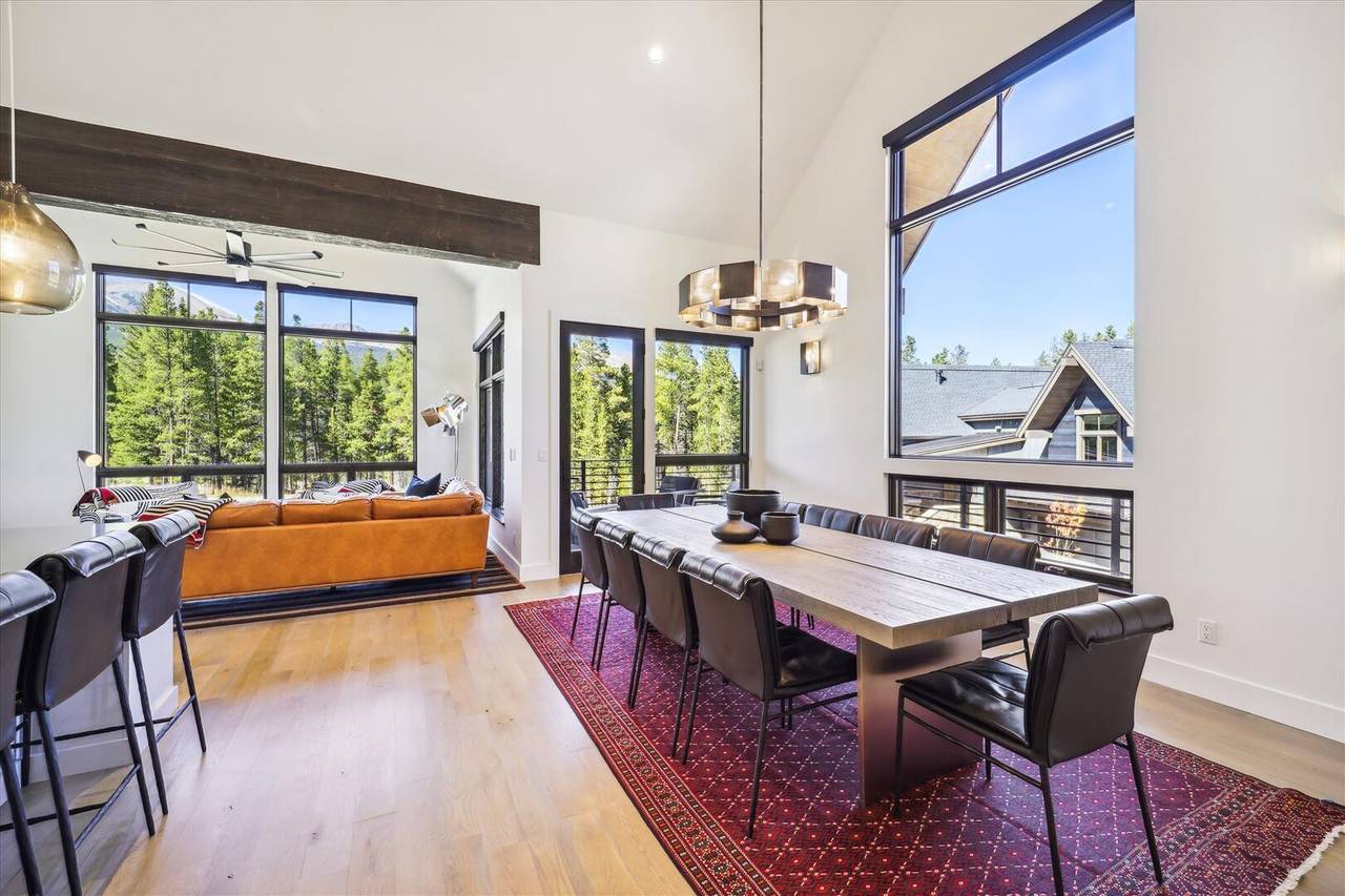 Dining Area - Outside The Bubble - Breckenridge Vacation Rental Dining Area - Outside The Bubble - Breckenridge Vacation Rental