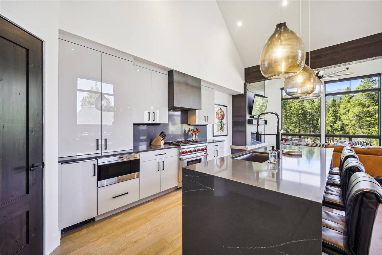 Kitchen - Outside The Bubble - Breckenridge Vacation Rental Kitchen - Outside The Bubble - Breckenridge Vacation Rental