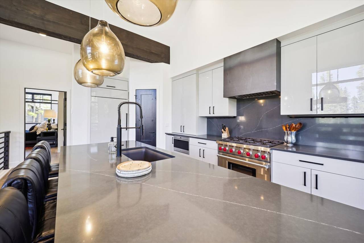 Kitchen - Outside The Bubble - Breckenridge Vacation Rental Kitchen - Outside The Bubble - Breckenridge Vacation Rental