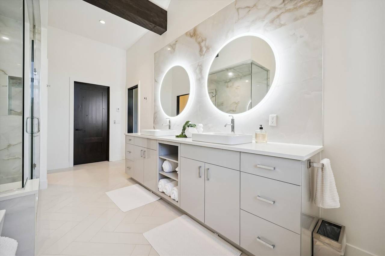 Bathroom - Outside The Bubble - Breckenridge Vacation Rental Bathroom - Outside The Bubble - Breckenridge Vacation Rental