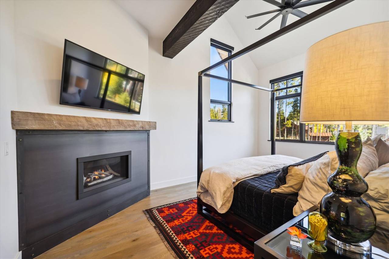 Bedroom - Outside The Bubble - Breckenridge Vacation Rental Bedroom - Outside The Bubble - Breckenridge Vacation Rental