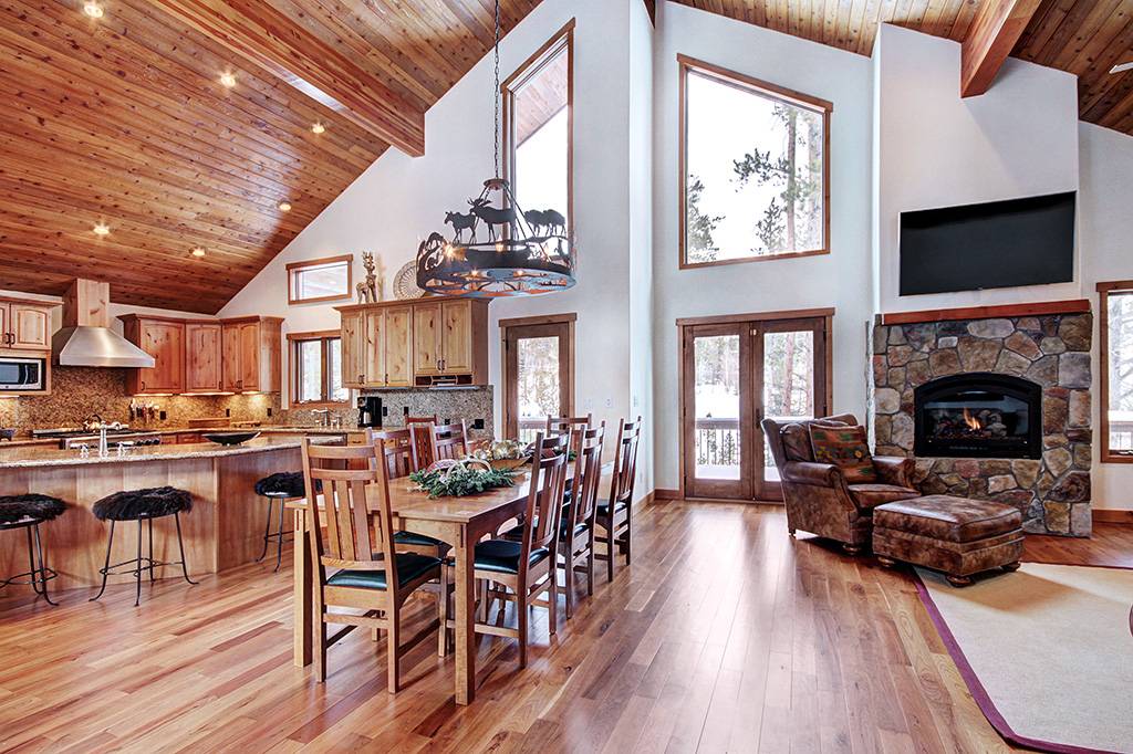 Dining Area - Pine Needle Lodge - Breckenridge Vacation Rental Dining Area - Pine Needle Lodge - Breckenridge Vacation Rental