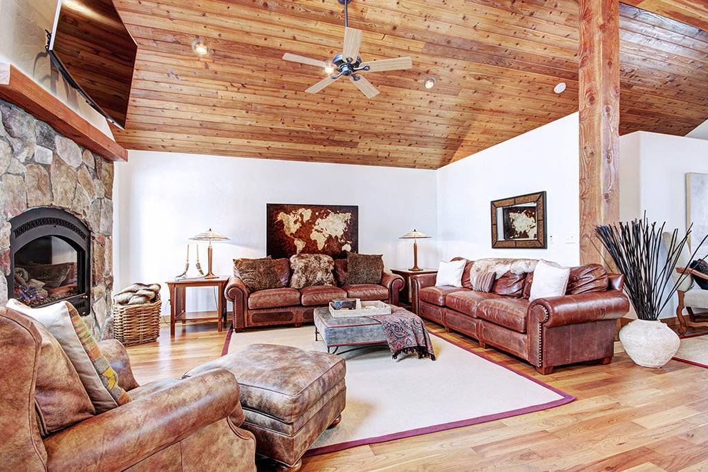 Living Area - Pine Needle Lodge - Breckenridge Vacation Rental Living Area - Pine Needle Lodge - Breckenridge Vacation Rental