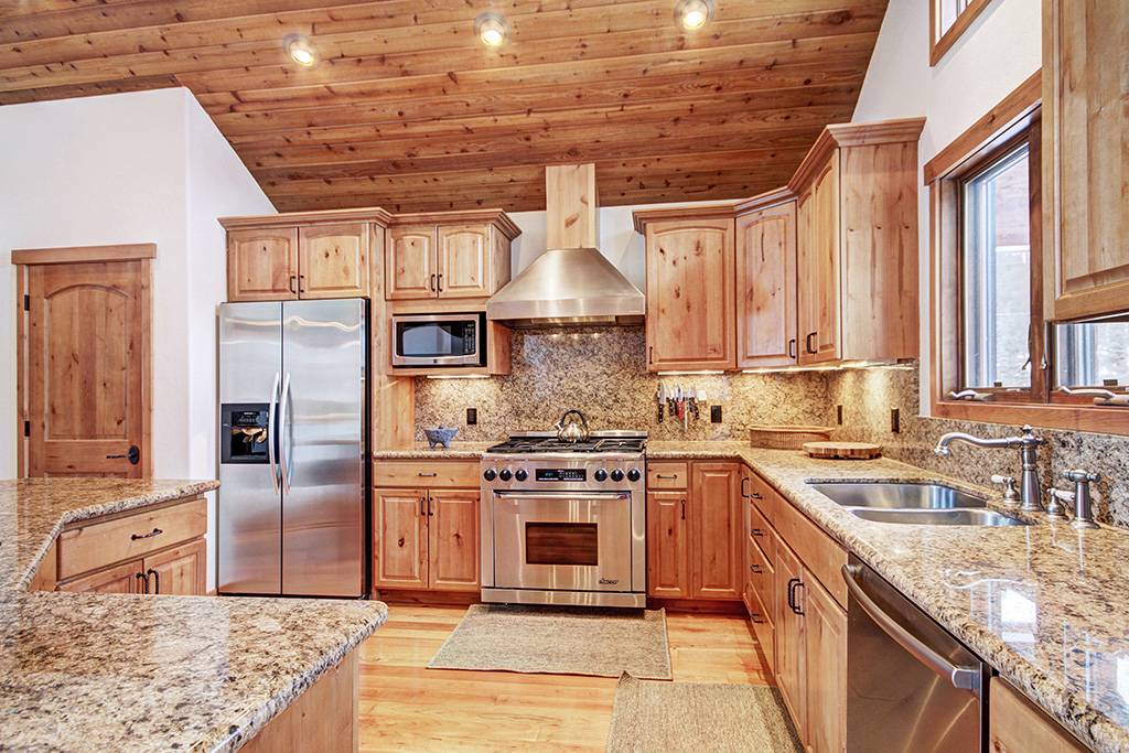 Kitchen - Pine Needle Lodge - Breckenridge Vacation Rental Kitchen - Pine Needle Lodge - Breckenridge Vacation Rental