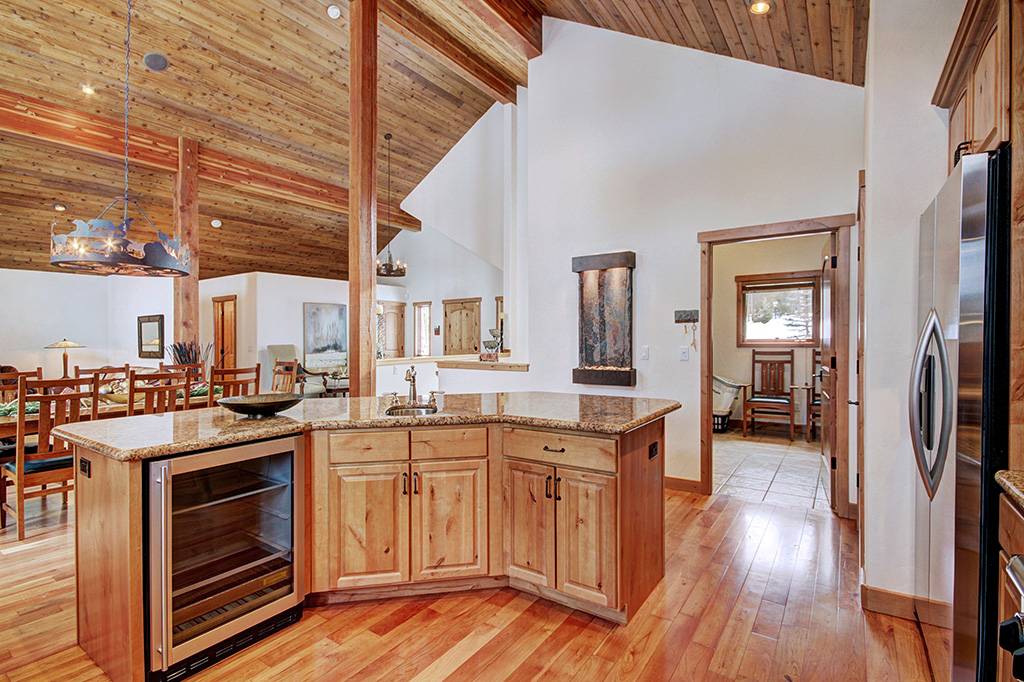 Kitchen - Pine Needle Lodge - Breckenridge Vacation Rental Kitchen - Pine Needle Lodge - Breckenridge Vacation Rental