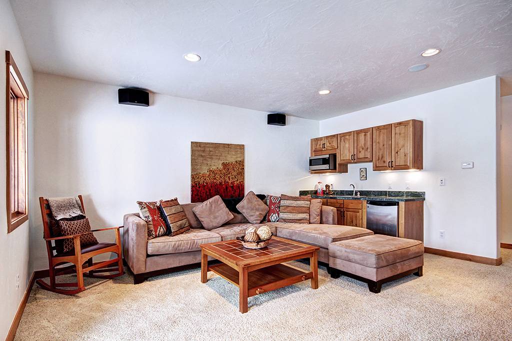 Living Area - Pine Needle Lodge - Breckenridge Vacation Rental Living Area - Pine Needle Lodge - Breckenridge Vacation Rental