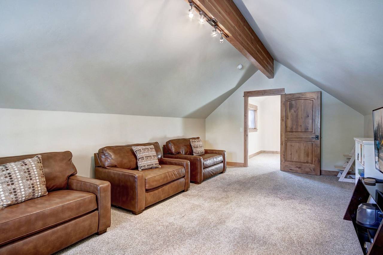 Living Area - Riverwood Retreat - Breckenridge Vacation Rental Living Area - Riverwood Retreat - Breckenridge Vacation Rental