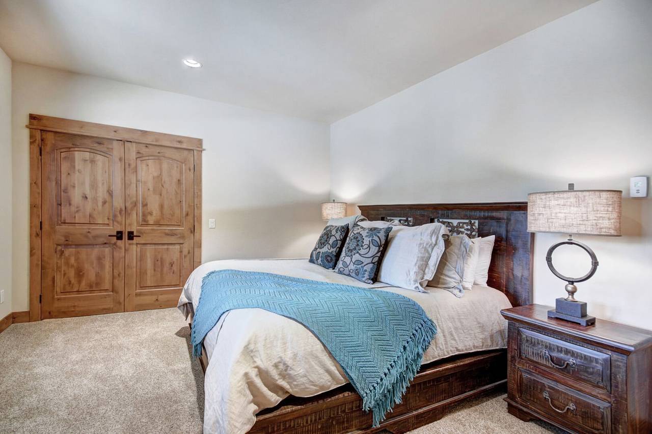 Bedroom - Riverwood Retreat - Breckenridge Vacation Rental Bedroom - Riverwood Retreat - Breckenridge Vacation Rental