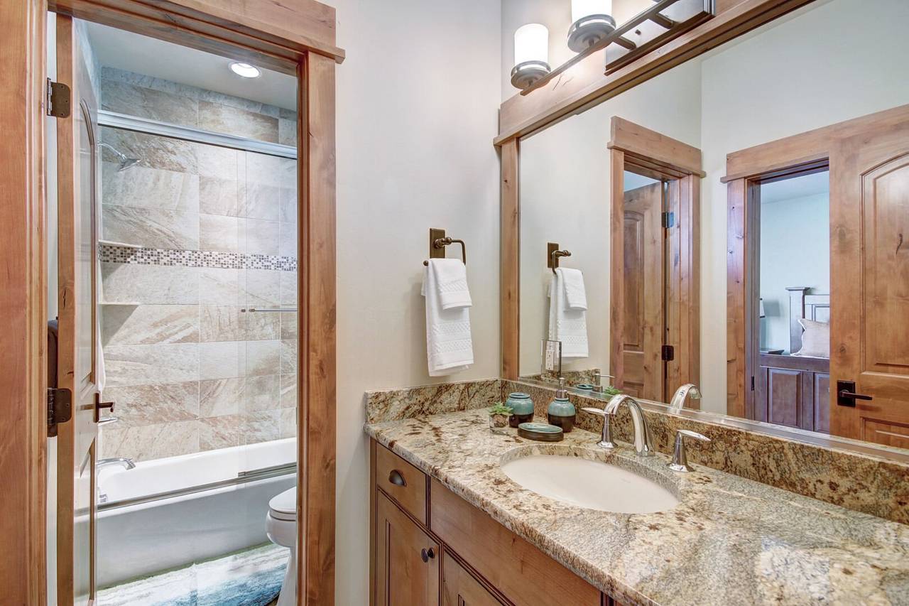 Bathroom - Riverwood Retreat - Breckenridge Vacation Rental Bathroom - Riverwood Retreat - Breckenridge Vacation Rental