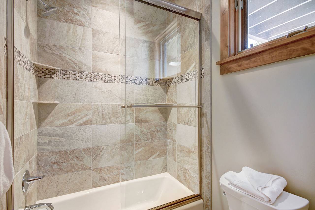 Bathroom - Riverwood Retreat - Breckenridge Vacation Rental Bathroom - Riverwood Retreat - Breckenridge Vacation Rental