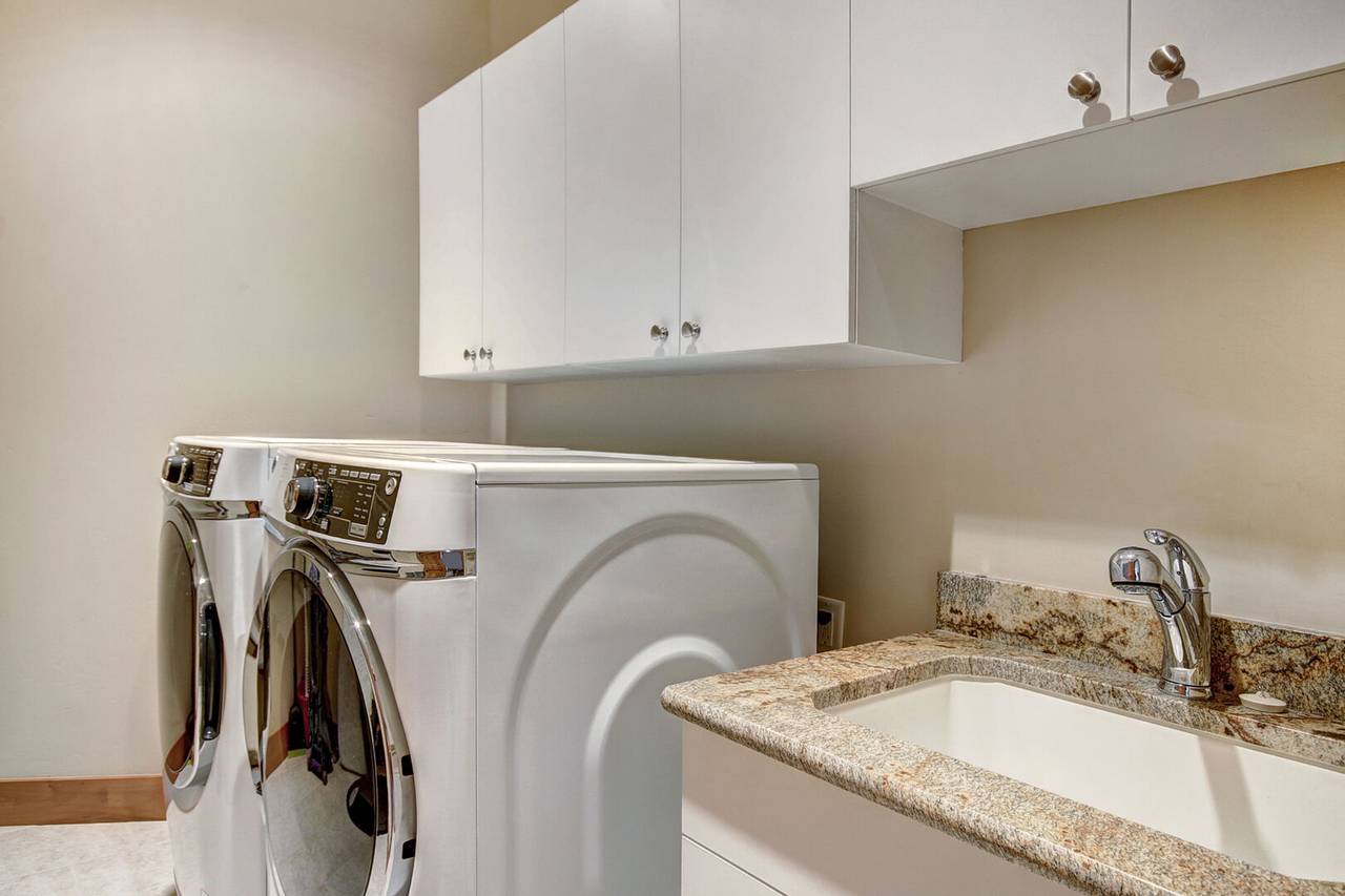Laundry - Riverwood Retreat - Breckenridge Vacation Rental Laundry - Riverwood Retreat - Breckenridge Vacation Rental