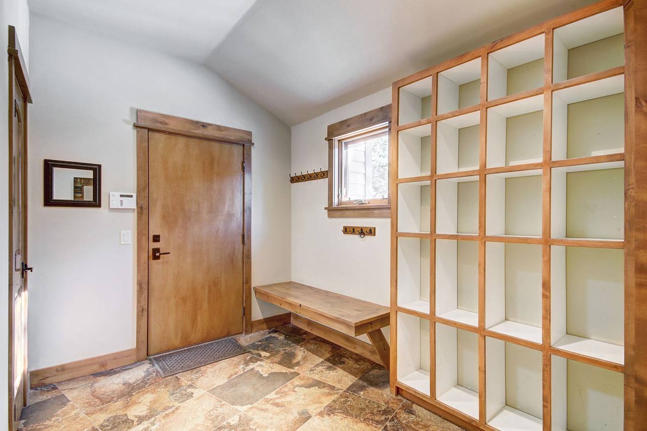 Entry - Riverwood Retreat - Breckenridge Vacation Rental Entry - Riverwood Retreat - Breckenridge Vacation Rental