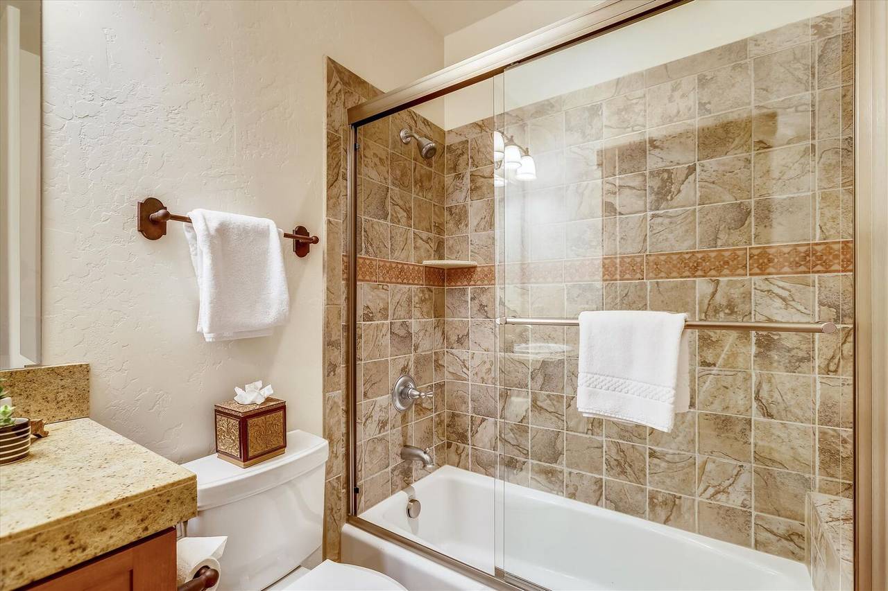 Bathroom - Shock Hill Retreat - Breckenridge Vacation Rental Bathroom - Shock Hill Retreat - Breckenridge Vacation Rental