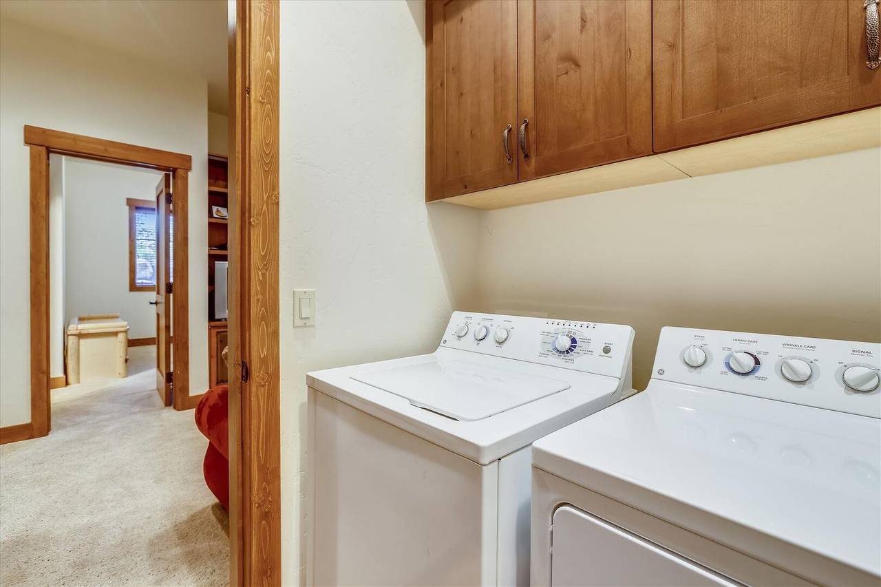 Laundry - Shock Hill Retreat - Breckenridge Vacation Rental Laundry - Shock Hill Retreat - Breckenridge Vacation Rental