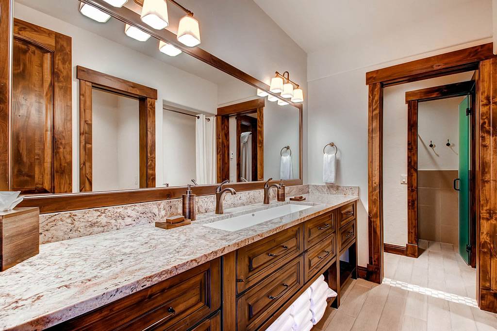 Bathroom, Slopeside Manor, Breckenridge Vacation Rental Bathroom, Slopeside Manor, Breckenridge Vacation Rental
