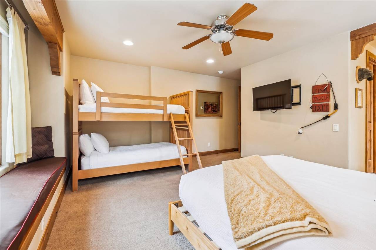 Bedroom, Snow Mansion, Breckenridge Vacation Rental Bedroom, Snow Mansion, Breckenridge Vacation Rental