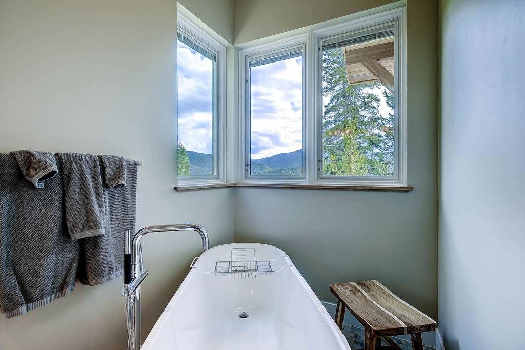 Bathroom, Sunrise Ski Haus, Breckenridge Vacation Rental Bathroom, Sunrise Ski Haus, Breckenridge Vacation Rental