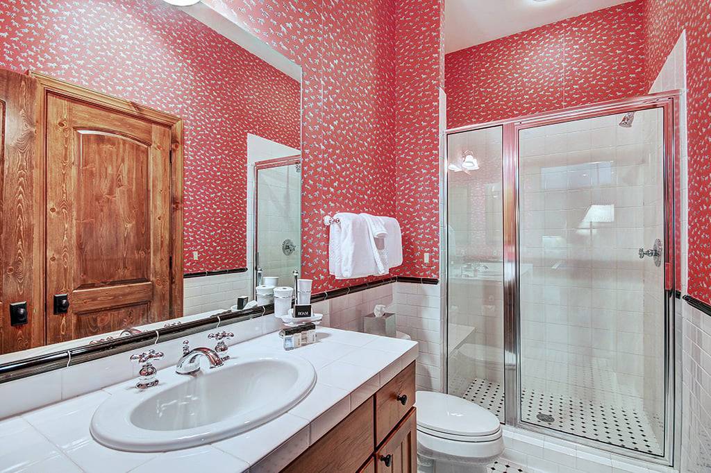 Bathroom, Ten Mile Estate, Breckenridge Vacation Rentals Bathroom, Ten Mile Estate, Breckenridge Vacation Rentals