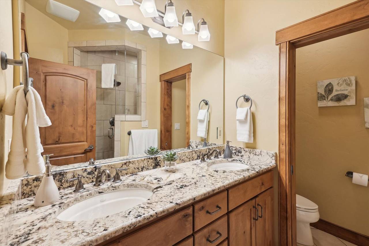 Bathroom, The Beaver Lodge at Breckenridge, Breckenridge Vacation Rental Bathroom, The Beaver Lodge at Breckenridge, Breckenridge Vacation Rental
