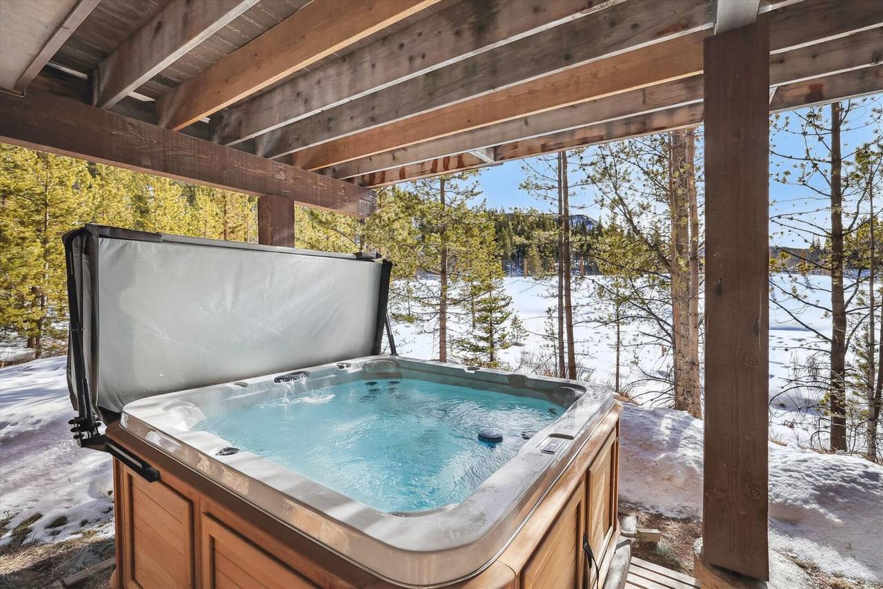 Hot Tub, The Beaver Lodge at Breckenridge, Breckenridge Vacation Rental Hot Tub, The Beaver Lodge at Breckenridge, Breckenridge Vacation Rental