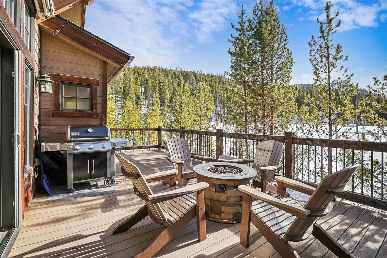 Firepit, The Beaver Lodge at Breckenridge, Breckenridge Vacation Rental Firepit, The Beaver Lodge at Breckenridge, Breckenridge Vacation Rental