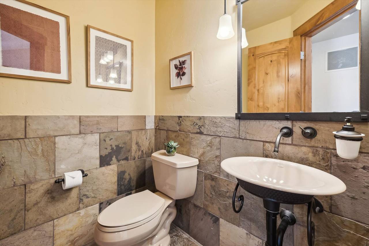 Bathroom, The Beaver Lodge at Breckenridge, Breckenridge Vacation Rental Bathroom, The Beaver Lodge at Breckenridge, Breckenridge Vacation Rental