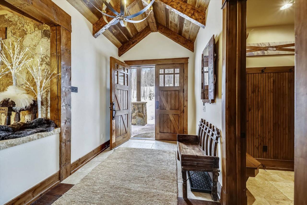 Entryway, The Great Escape, Breckenridge Vacation Rental Entryway, The Great Escape, Breckenridge Vacation Rental