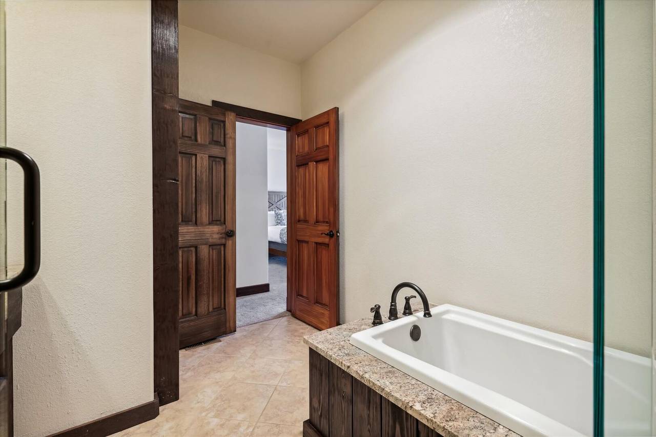 Bathroom, Water Dance Retreat, Breckenridge Vacation Rental Bathroom, Water Dance Retreat, Breckenridge Vacation Rental