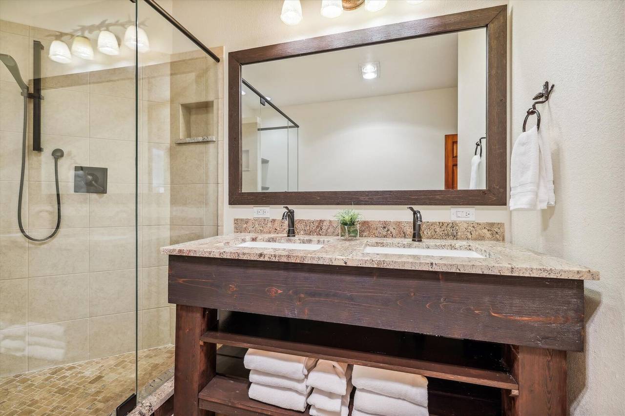 Bathroom, Water Dance Retreat, Breckenridge Vacation Rental Bathroom, Water Dance Retreat, Breckenridge Vacation Rental