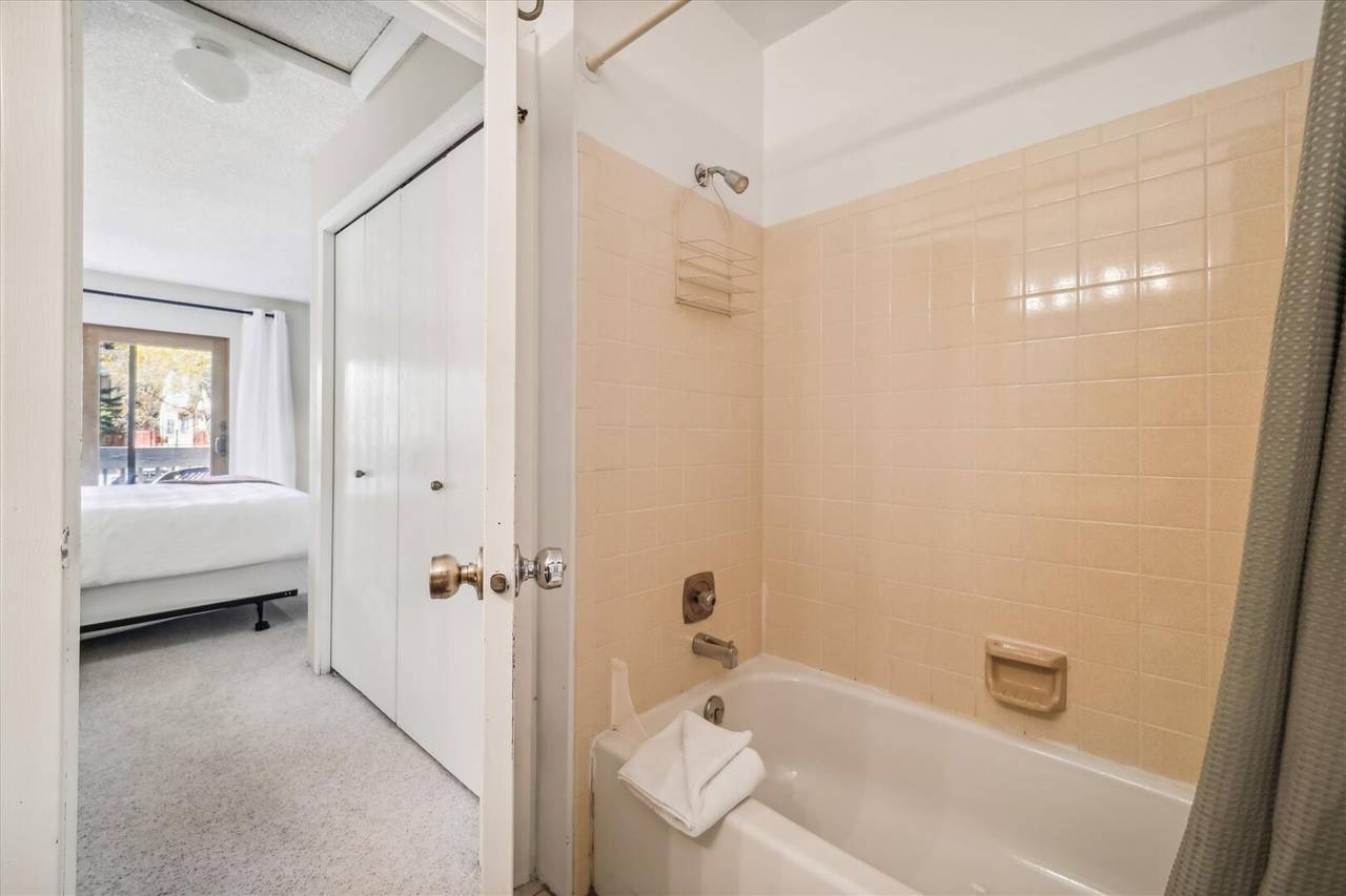 Bathroom, Winterpoint 20, Breckenridge Vacation Rental Bathroom, Winterpoint 20, Breckenridge Vacation Rental