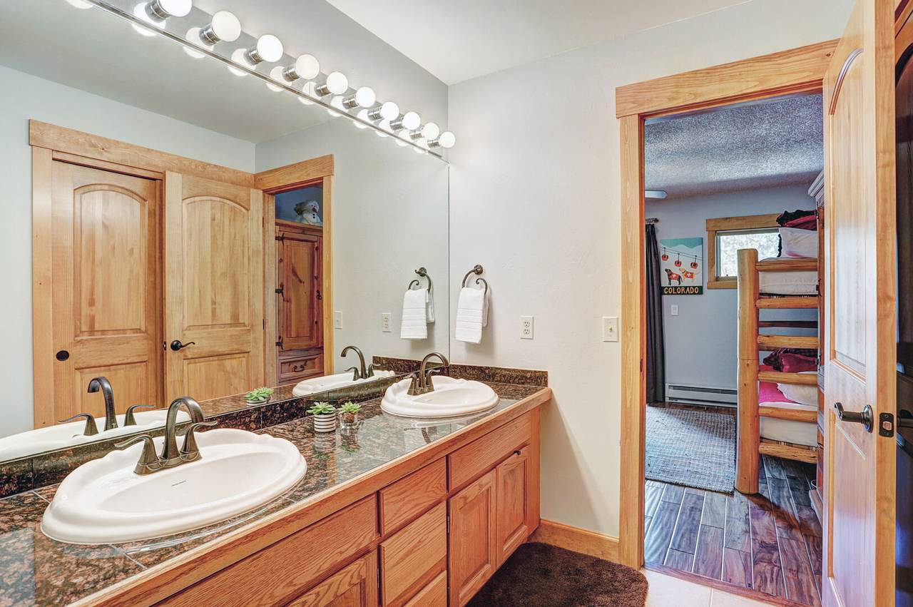 Bathroom, Sophie's Chalet, Breckenridge Vacation Rental Bathroom, Sophie's Chalet, Breckenridge Vacation Rental