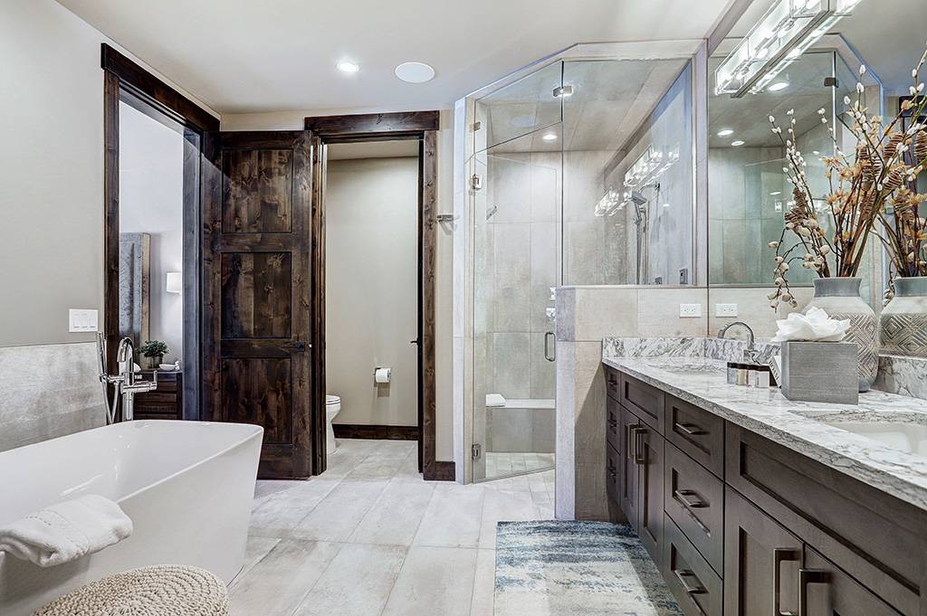 Primary Bathroom, Wintours Leap, Breckenridge Vacation Rental Primary Bathroom, Wintours Leap, Breckenridge Vacation Rental